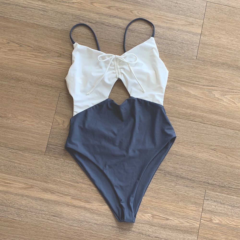 One Piece TULAROSA Swim Cut Out Swimsuit Sz M